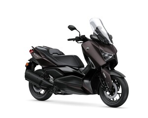 XMAX 300