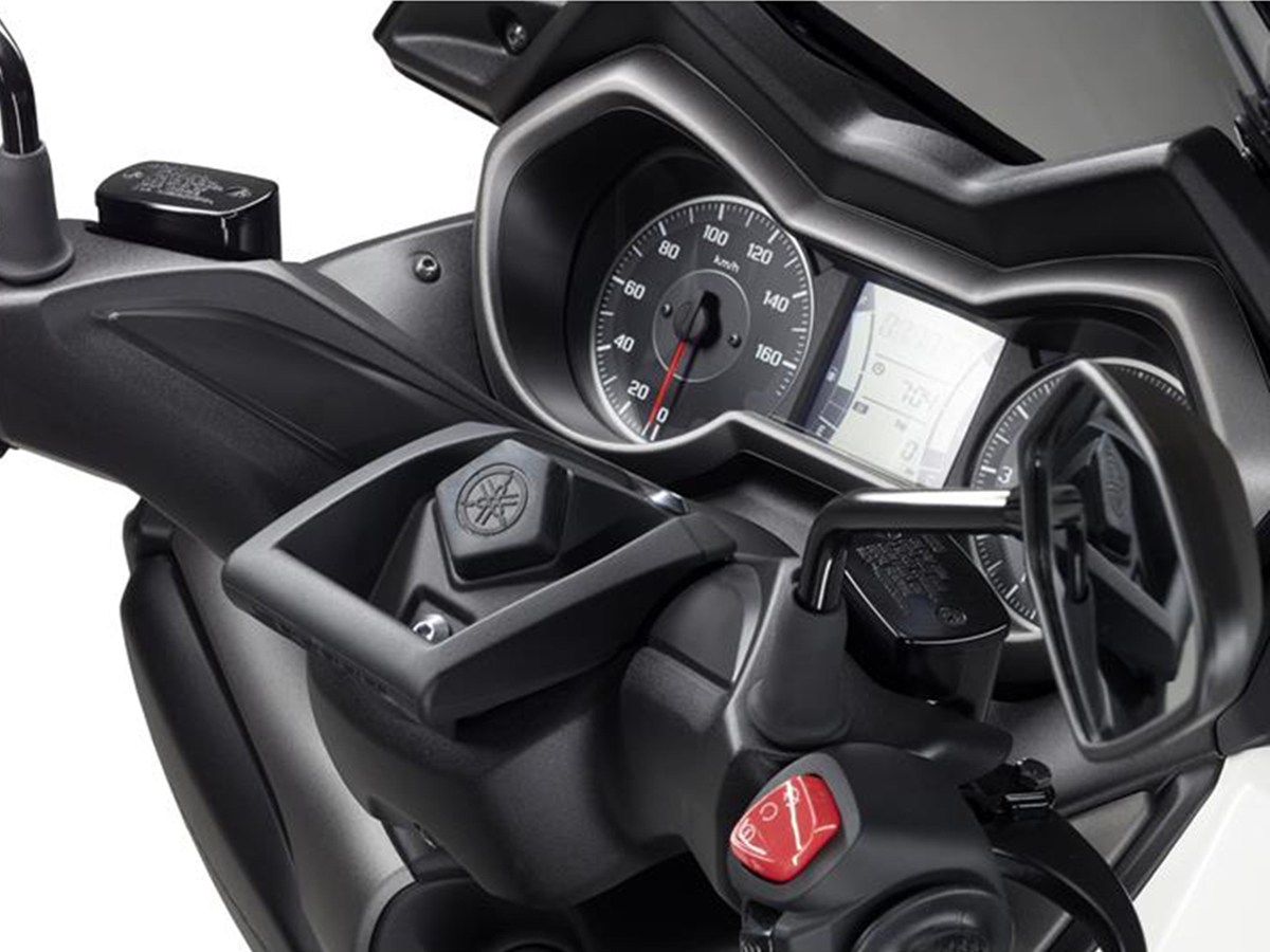 XMAX UNIVERSAL STAY